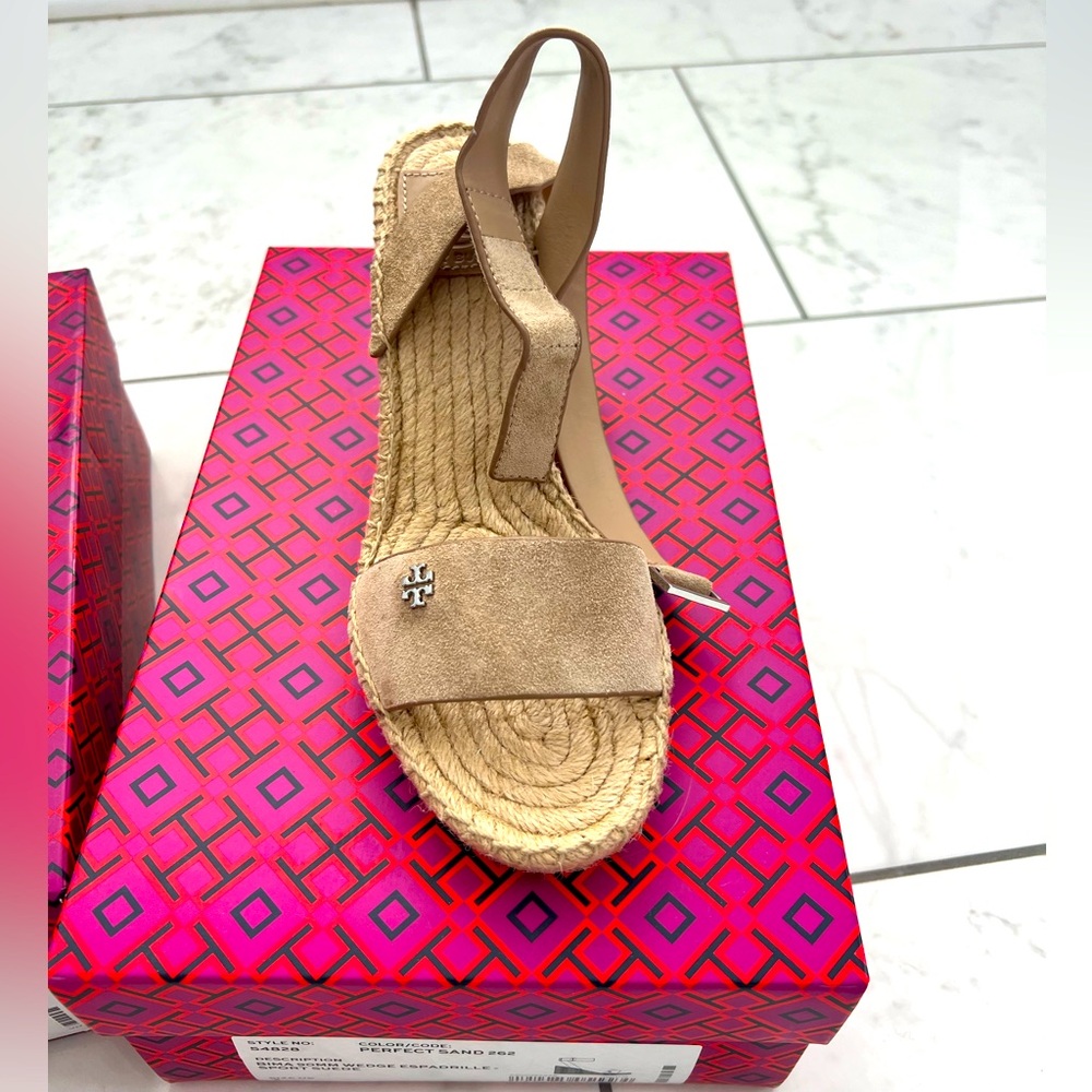 Tory Burch Wedge NIB Sz 7